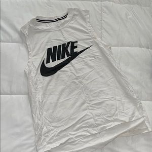 Nike Women’s Muscle Tank